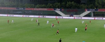 开云官网-中甲首轮再现巨大争议 贵州4个进球3个被吹